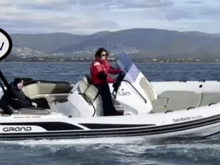 Uthyrning RIB Grand Boats med en båtlicens 