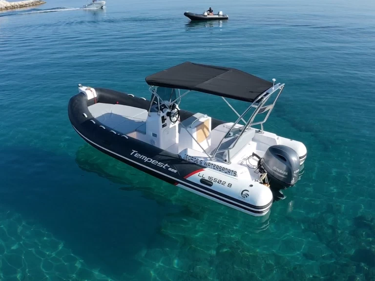 Uthyrning Latchi - Capelli Tempest 625 Easy av Samboat 