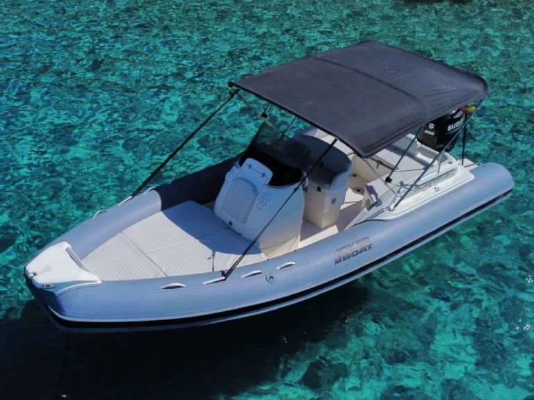 Yacht charter Santa Eularia des Riu billig Clubman 24