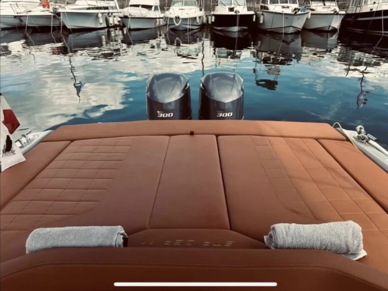 Yacht charter Ajaccio billig SACS 10 STRIDER