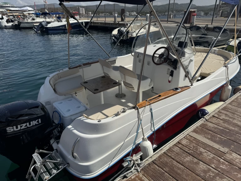 Hyr en Quicksilver Quicksilver 525 Flamingo Sant Antoni de Portmany 