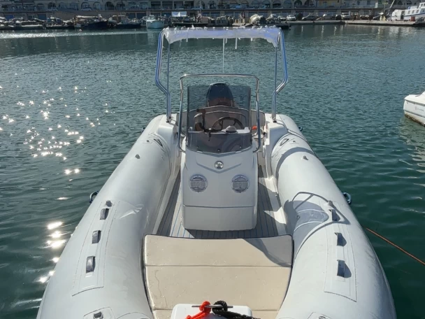 Yacht charter Sète billig Tempest 570