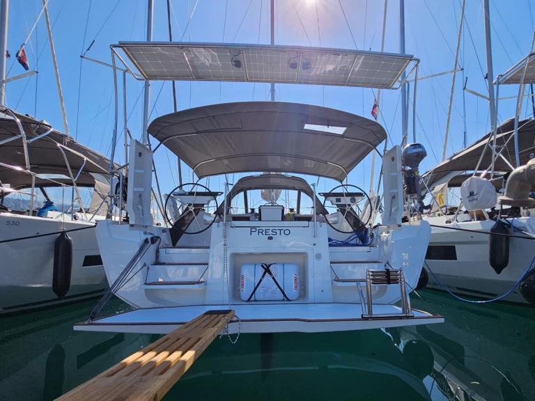 Båtuthyrning Dufour Dufour 44 i Kaštel Gomilica på Samboat 