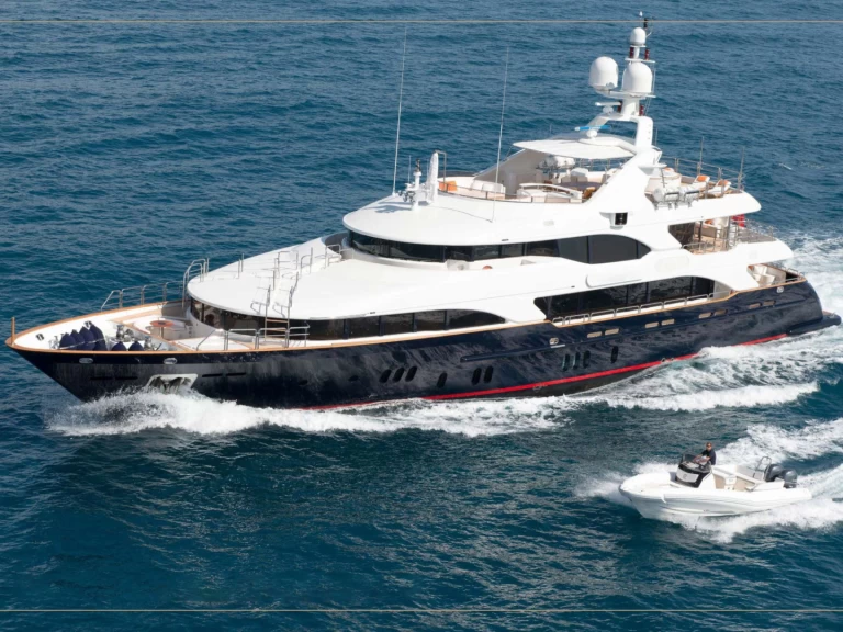 Lyx yacht för uthyrning Nassau till det bästa priset 