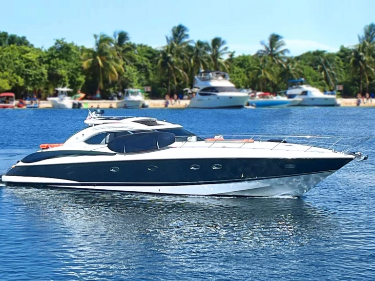 Uthyrning Lyx yacht Sunseeker med en båtlicens 