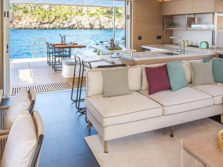 Uthyrning Lyx yacht Lagoon med en båtlicens 