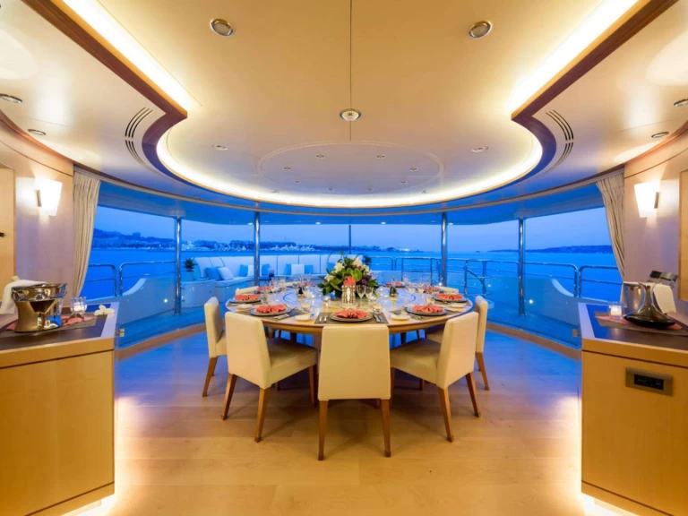 Uthyrning Lyx yacht i Nassau - Benetti ARTHUR'S WAY 