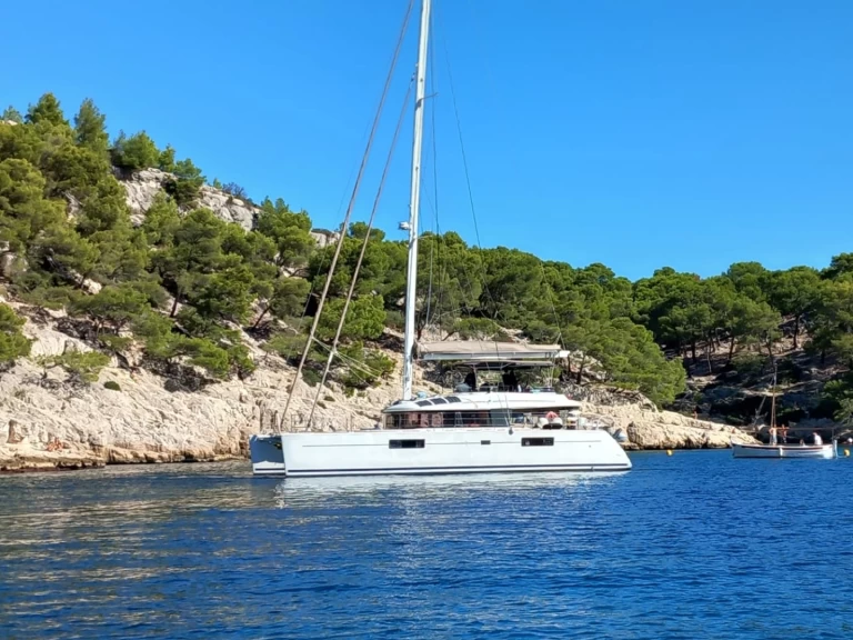 Yacht charter Olbia billig Lagoon 560