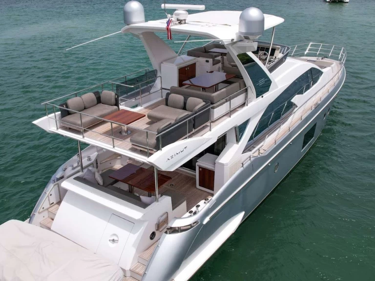 Azimut The One charter bareboat eller skeppad i Miami 