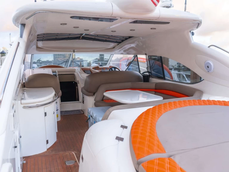 Hyr en Sunseeker Sanbella 2 Bimini 