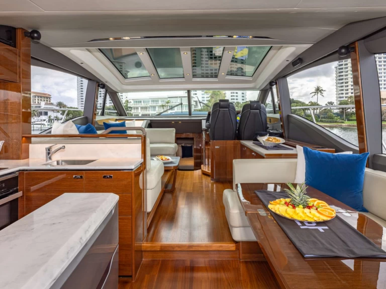 Lyx yacht för uthyrning Boca Raton till det bästa priset 