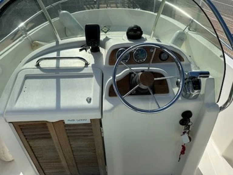 Yacht charter Fos-sur-Mer billig Cap Camarat 625