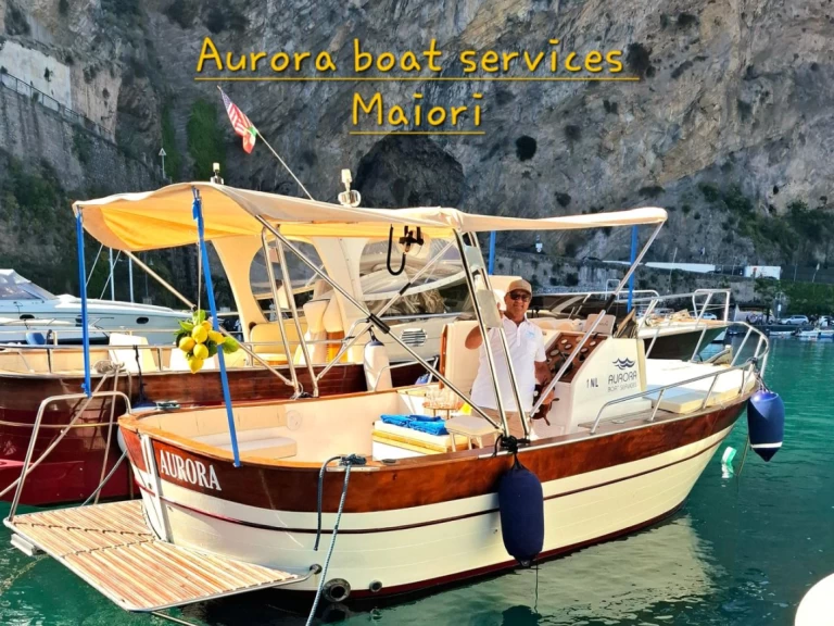 Yacht charter Maiori billig Cantieri del Cilento
