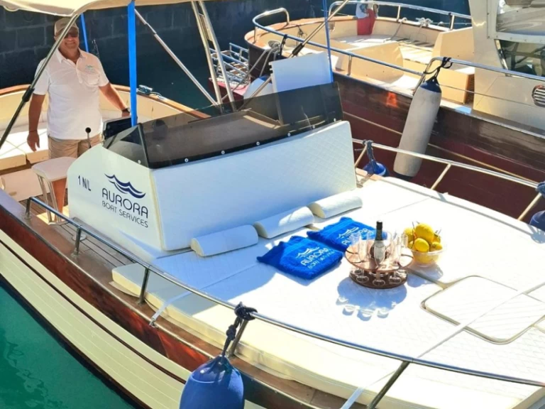 Båtuthyrning Gozzo Sorrentino Cantieri del Cilento i Maiori på Samboat 