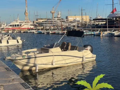 Yacht charter La Ciotat billig Activ 605 Open