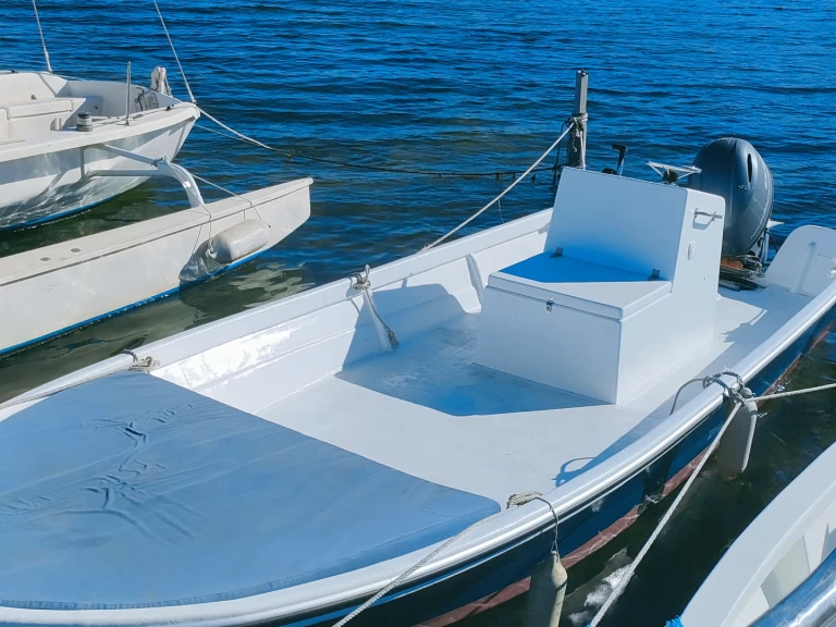 Uthyrning Motorbåt  C.N ALLEMAN med en båtlicens 