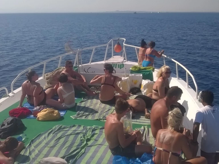 Hyra Lyx yacht med eller utan skeppare Wahaoo Hurghada 
