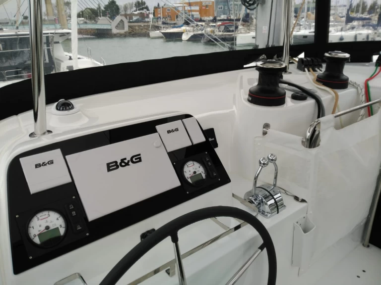 Lagoon Lagoon 42 charter bareboat eller skeppad i Parish of Saint George