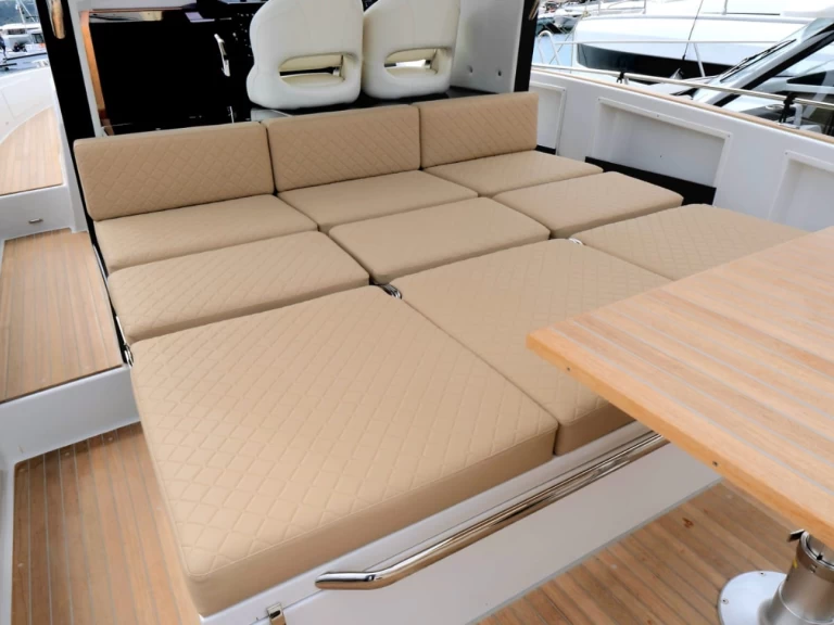 Hyra Motorbåt  med eller utan skeppare Lucky Wood Zadar 