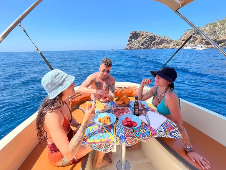Motorbåt  för uthyrning Club Nàutic Santa Ponsa till det bästa priset 
