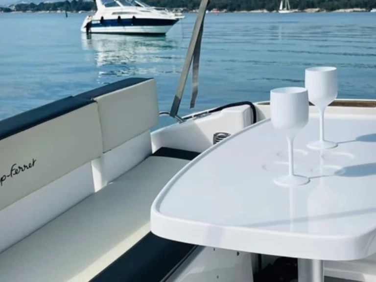 Motorbåt  för uthyrning Vieux Port Golfe-Juan till det bästa priset 