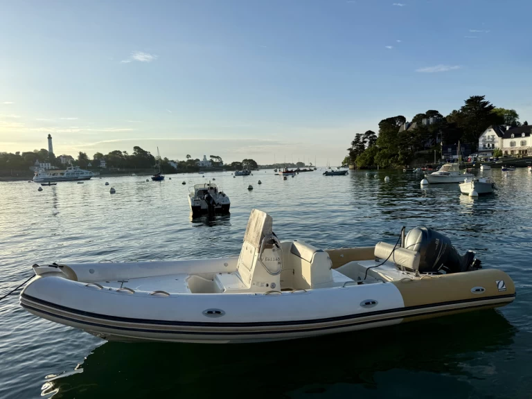 Uthyrning RIB i Port de Sainte-Marine - Zodiac Medline 740