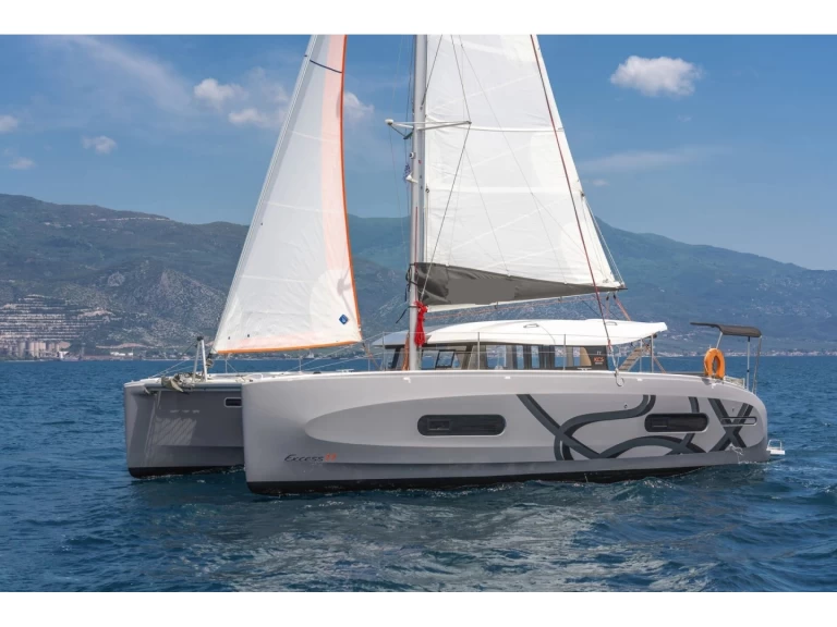 Excess Excess 11 charter bareboat eller skeppad i Volos
