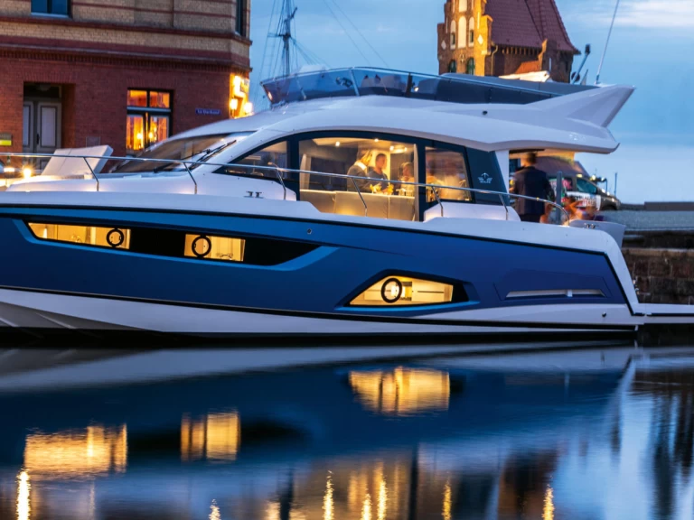 Uthyrning Motorbåt  i Pula  - Sealine Sealine F430