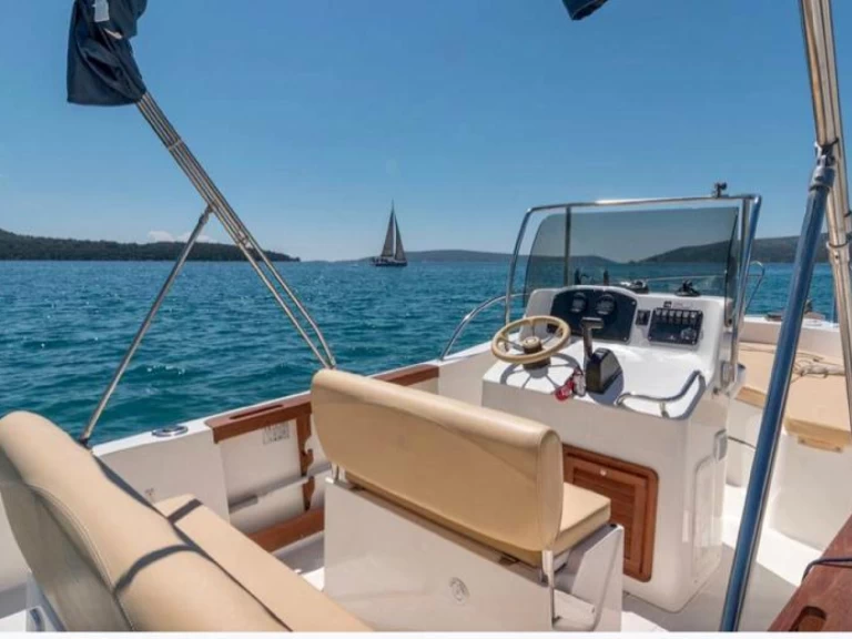 Uthyrning Motorbåt  i Trogir  - Capelli Cap 20