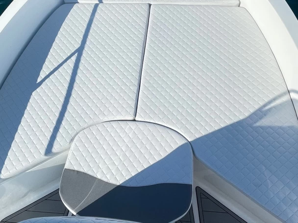 Uthyrning Motorbåt  Idea Marine med en båtlicens 