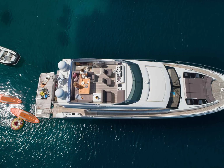 Hyr en Prestige Prestige 630S Trogir  