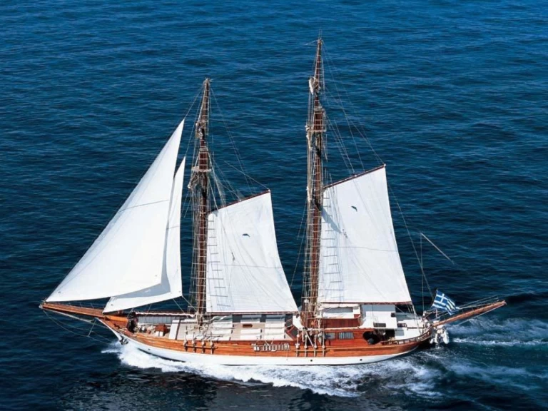 Segelbåt  för uthyrning Alimos till det bästa priset 