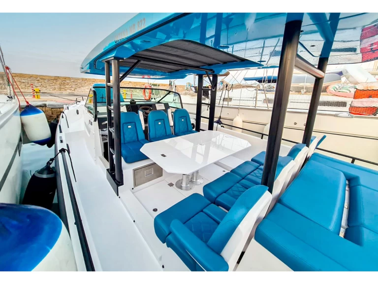 Uthyrning Gouvia - Axopar Axopar 37 Sun Top (1 cabin) av Samboat 