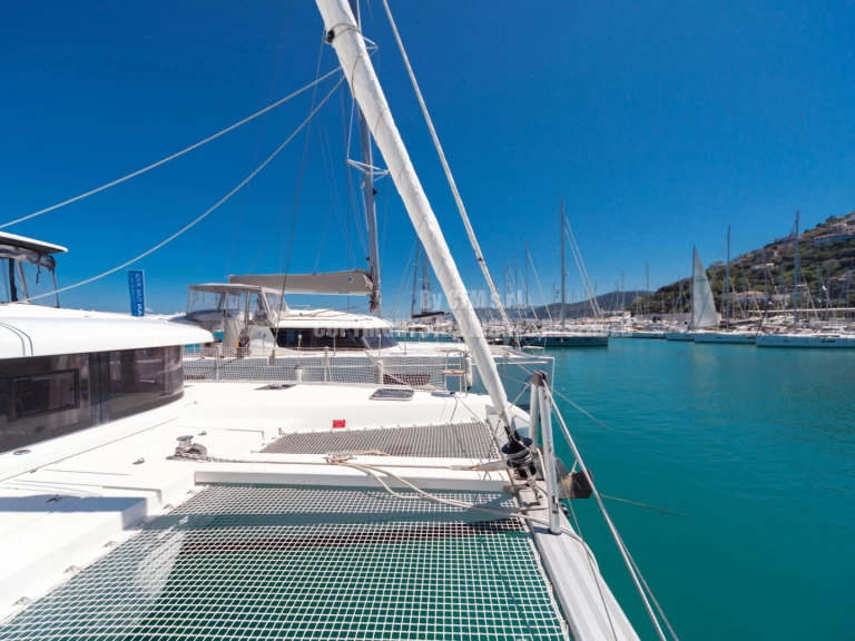 Katamaran  för uthyrning Capo d'Orlando till det bästa priset 