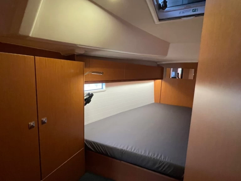 Uthyrning Segelbåt  i Lavrio - Bavaria Cruiser 46