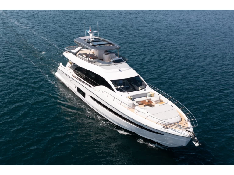 Hyr en Azimut Azimut 78 Fly Šibenik  