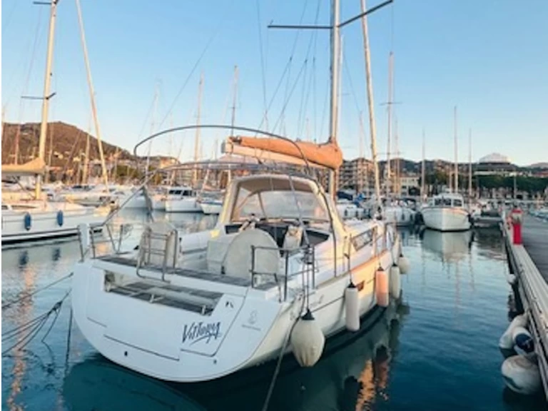 Yacht charter Bocca di Magra billig Oceanis 41