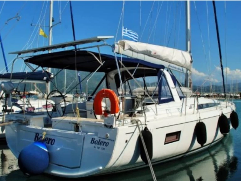 Bénéteau Oceanis 51.1 charter bareboat eller skeppad i Lefkáda