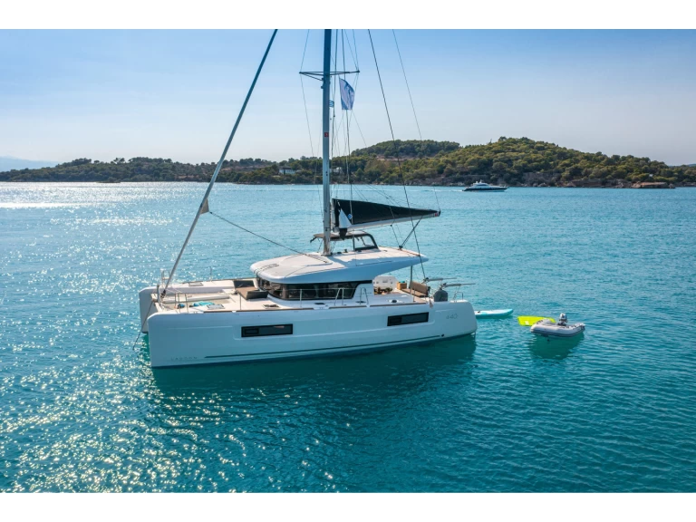 Lagoon Lagoon 40 charter bareboat eller skeppad i Pórto Chéli