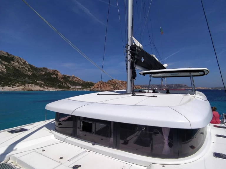 Båtuthyrning Lagoon Lagoon 42 i Porto Pollo på Samboat 