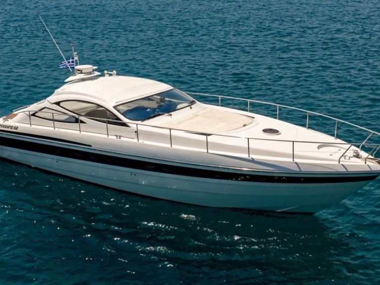 Uthyrning Motorbåt  Pershing med en båtlicens 