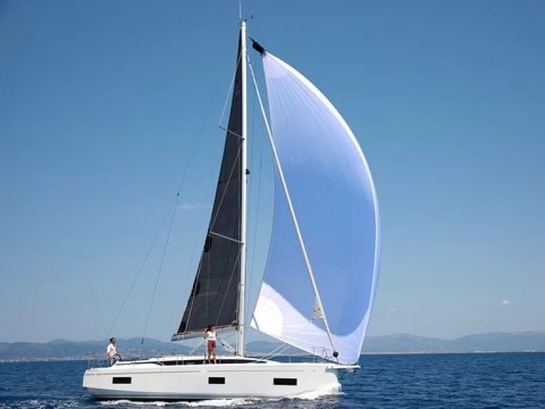 Hyr en Bavaria Bavaria C38 Primošten  