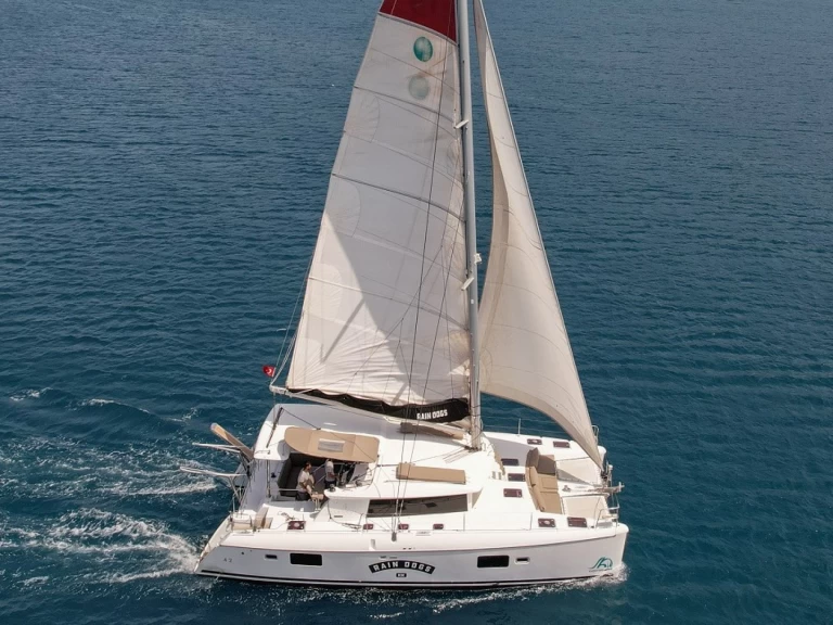 Hyra Katamaran  med eller utan skeppare Lagoon Marmaris 