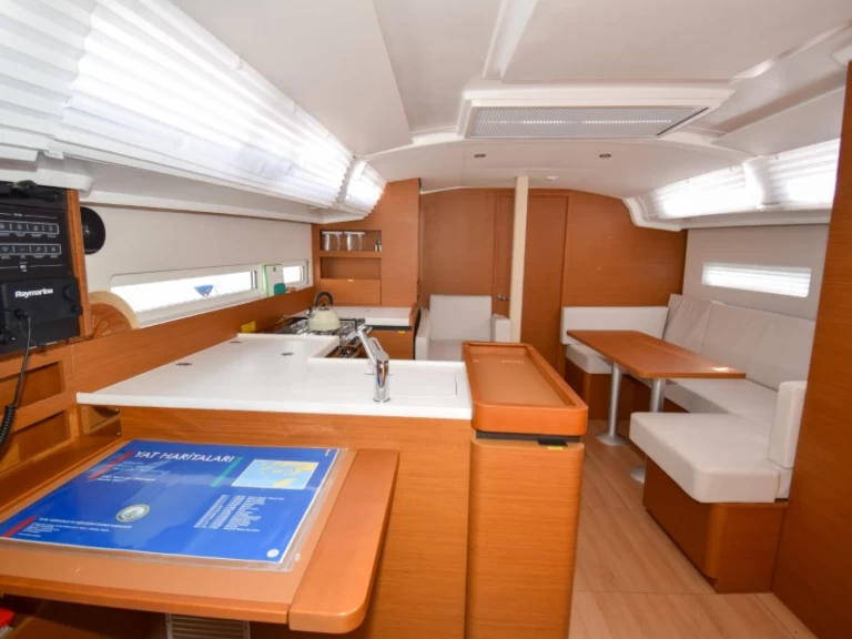 Yacht charter Marmaris billig Sun Odyssey 410