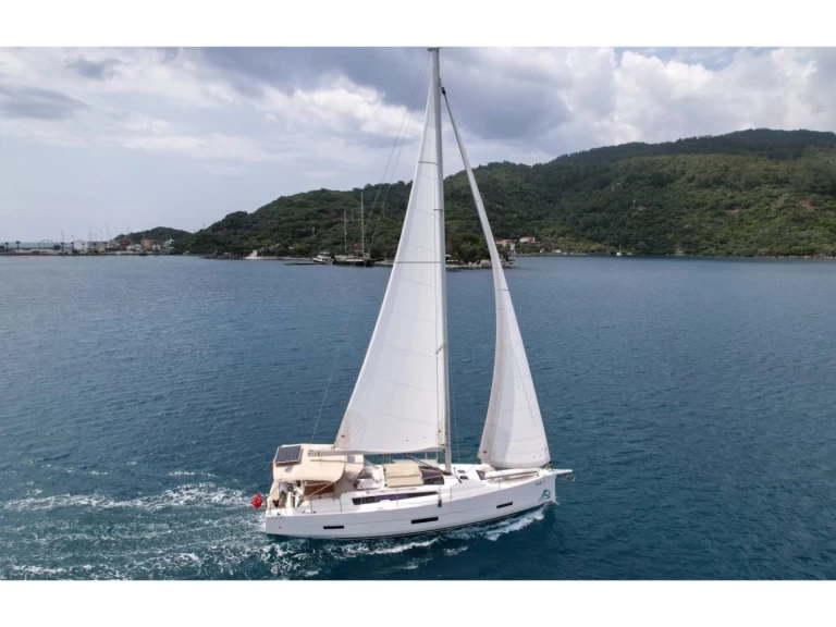 Yacht charter Marmaris billig Dufour 430