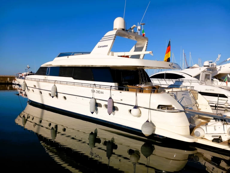 Hyr en Canados Canados 86 Fly   Salerno 