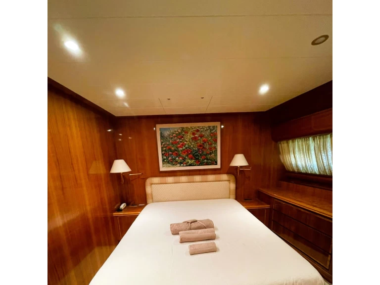 Yacht charter Salerno billig Canados 86 Fly  