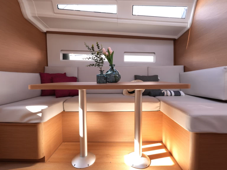 Uthyrning Salerno - Jeanneau Sun Odyssey 410 av Samboat 