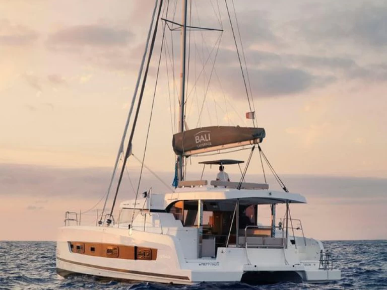 Bali Bali Catspace Voile charter bareboat eller skeppad i Lefkáda