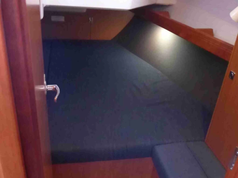 Hyr en Bavaria Cruiser 37 Altefähr 